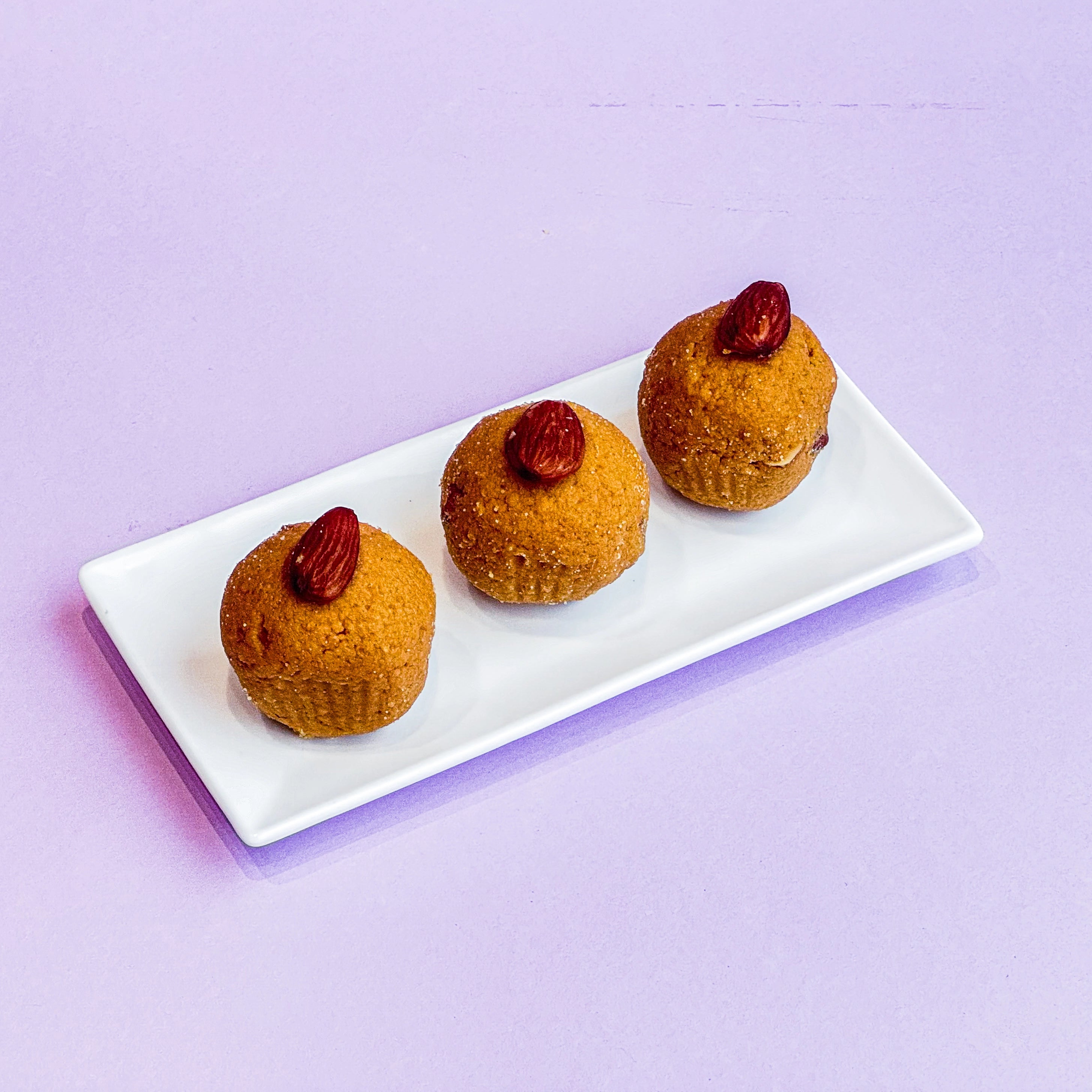 besan ke laddu